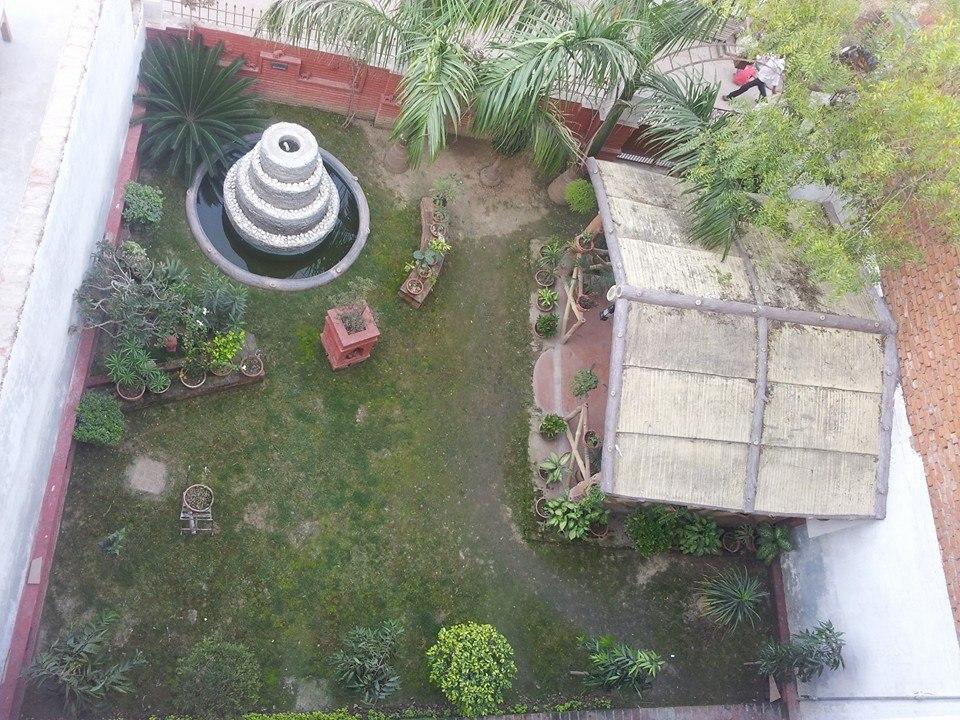 ורנאסי Rahul Guest House מראה חיצוני תמונה